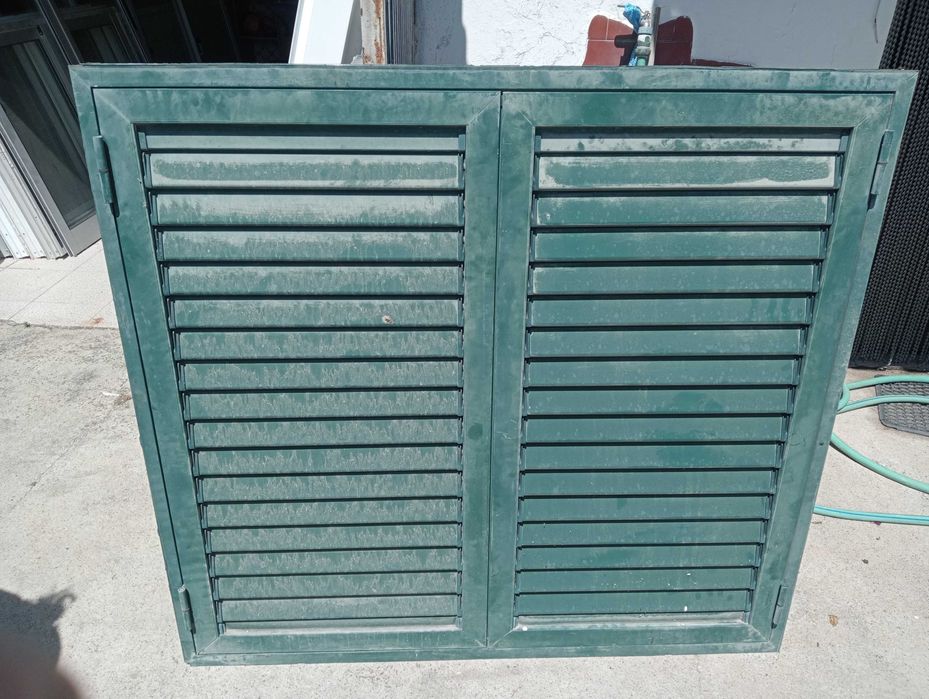 Varias janelas em aluminio