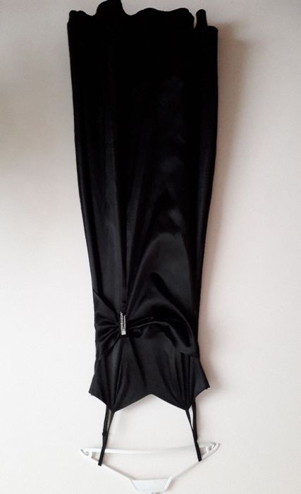 Suknia wieczorowa, długa, czarna, 1x założona, rozmiar 34, stan bdb.