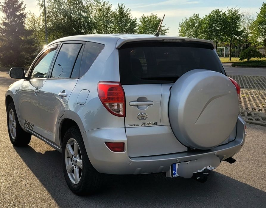 Toyota RAV4 LPG bezwypadkowy