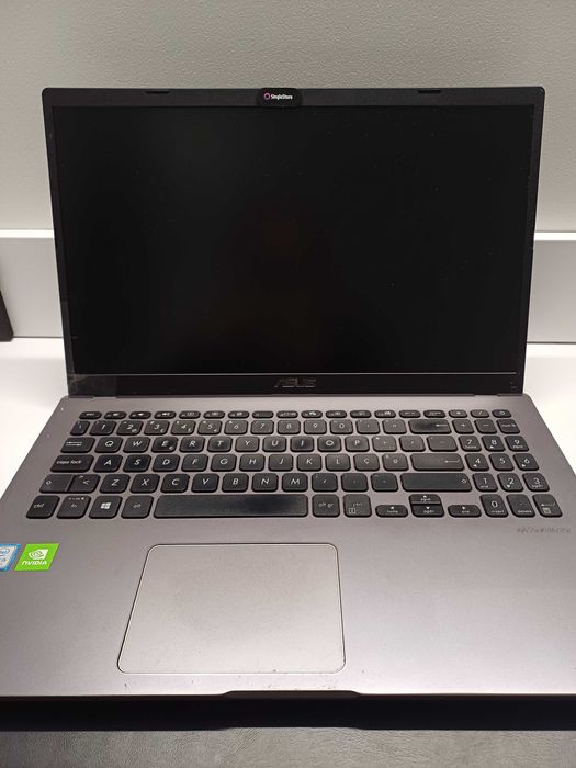 ASUS Portable F509F [Functional Computer, Scratched Screen]64751576969218122