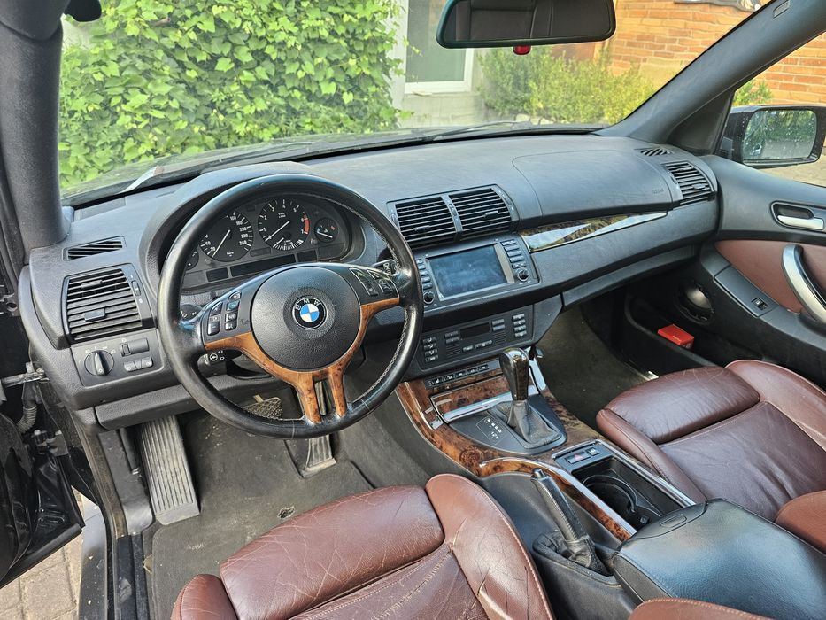 BMW X5 E53 4.4 v8 LPG m62b44 brązowe skory el. sporty czarny sufit  android