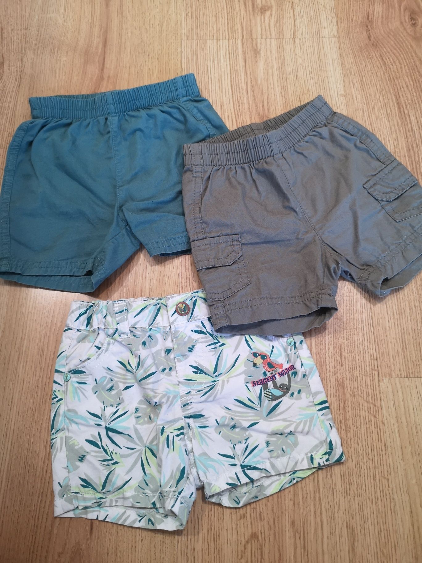 3 shorts 62 e 68cm Odivelas • OLX Portugal