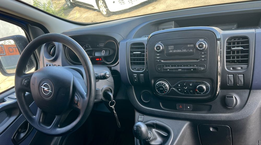 Opel Vivaro 2016
