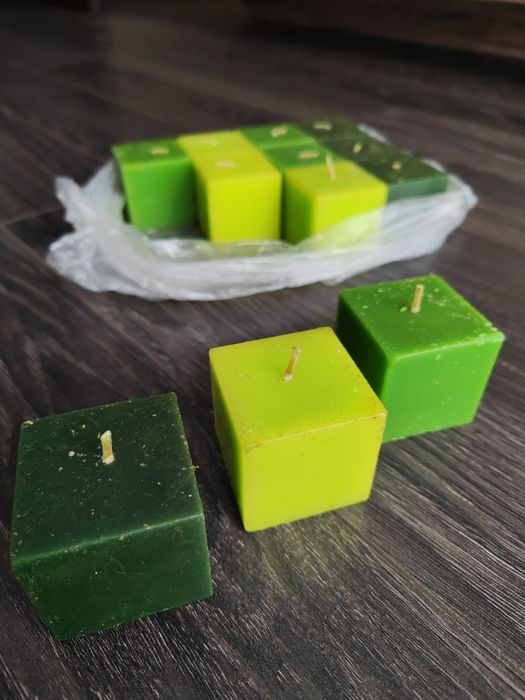 12 świeczek zestaw zielone trzy odcienie po 4 każdego koloru kostki no