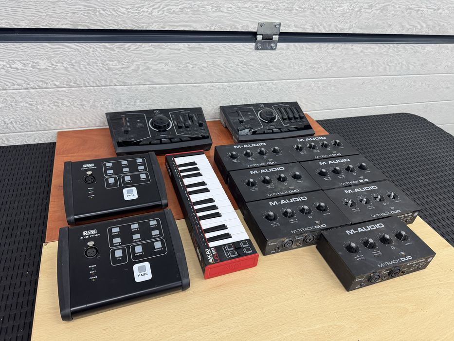 Interfejsy gitarowe i nie tylko M Audio dual Akai lpk 25 rane uszkodz