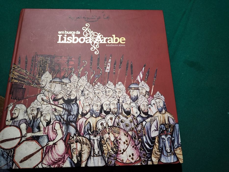 Livro em busca da Lisboa Árabe dos ctt