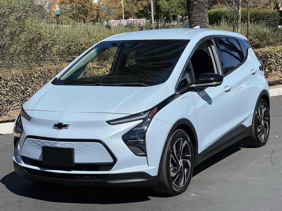 Chevrolet Bolt EV      2023