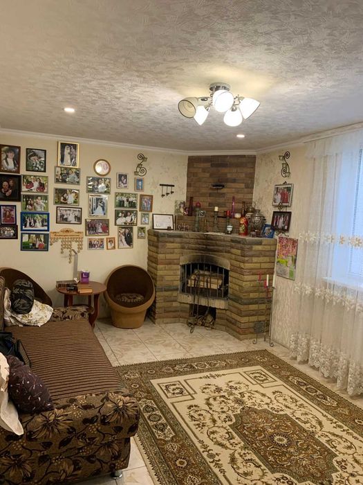 Продам хороший дом для большой дружной семьи  метро Киевская