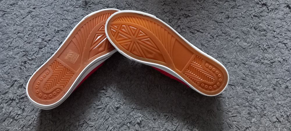Renee czerwone ażurowe trampki nowe