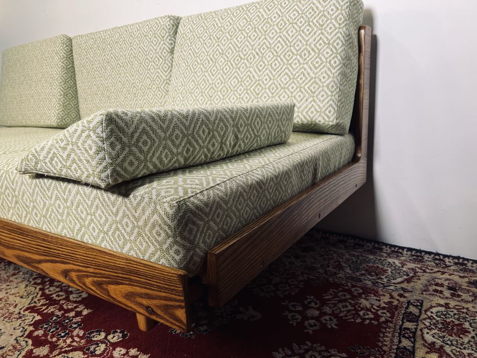 Kanapa PRL Tatra rozkladana mid moder century lata 60 dąb mat retro