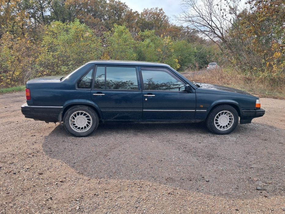 Продам Volvo 960