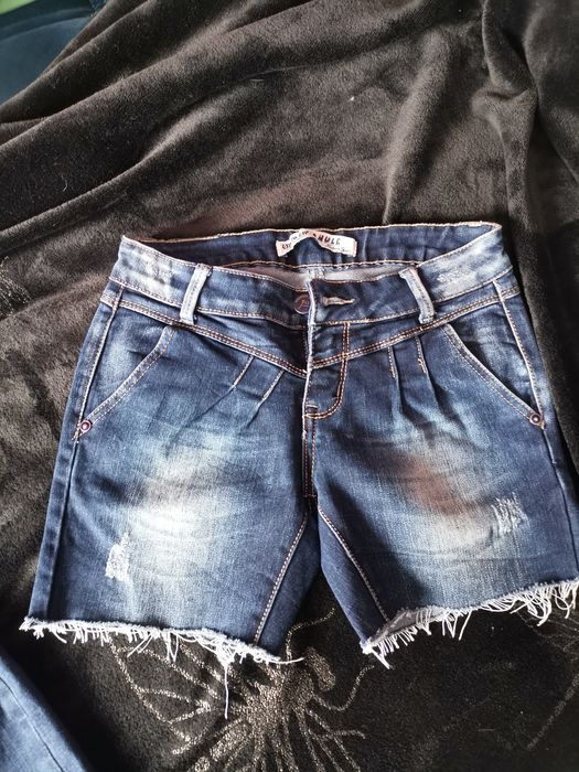Jeansy krótkie granatowe
