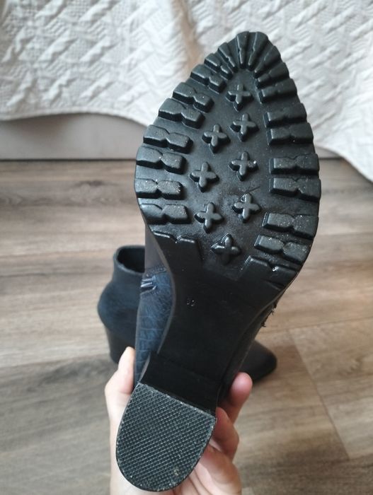 Botki damskie granatowe lekkie ocieplenie 39