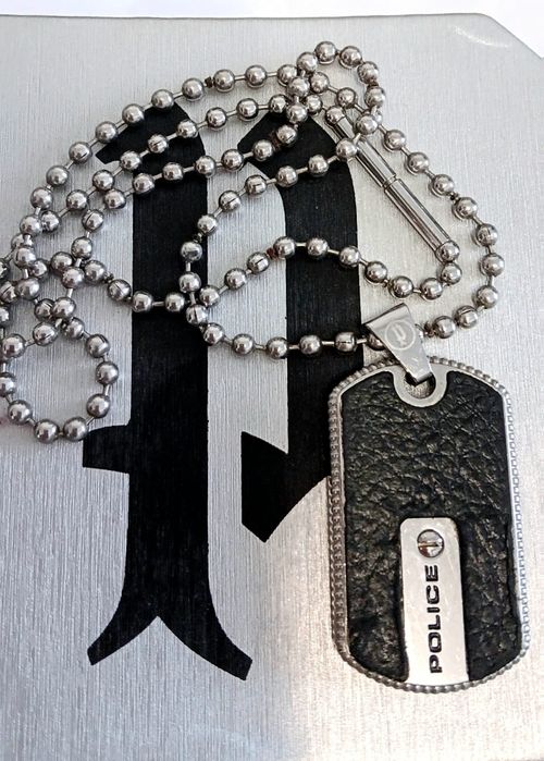 Artigos Police em aço