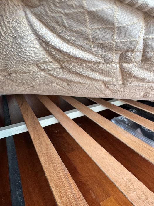 Cama casal 160x200 com estrado e colchão