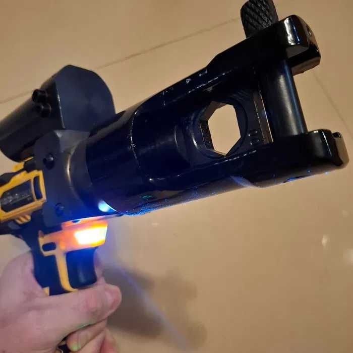 praska akumulatorowa do kabli zaciskarka do 300 mm2 ( nowa)