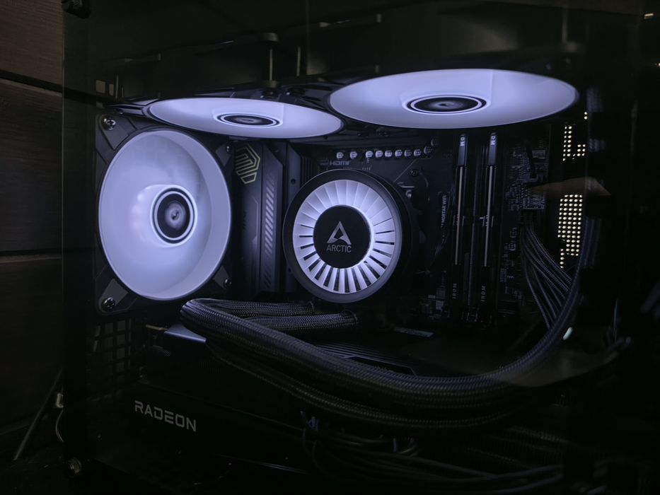 Ігровий ПК AMD 9800X3D + XFX RX 9070 XT + 32GB DDR5 cl30 + SSD 2 Tb Gen 5