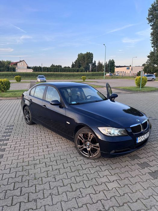 pojazd zarezerwowany BMW E90 320D M47