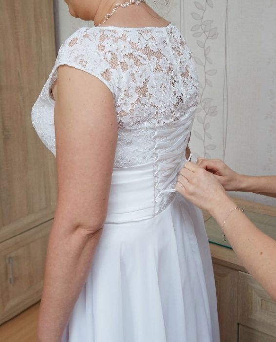 suknia ślubna prosta roz 42/44