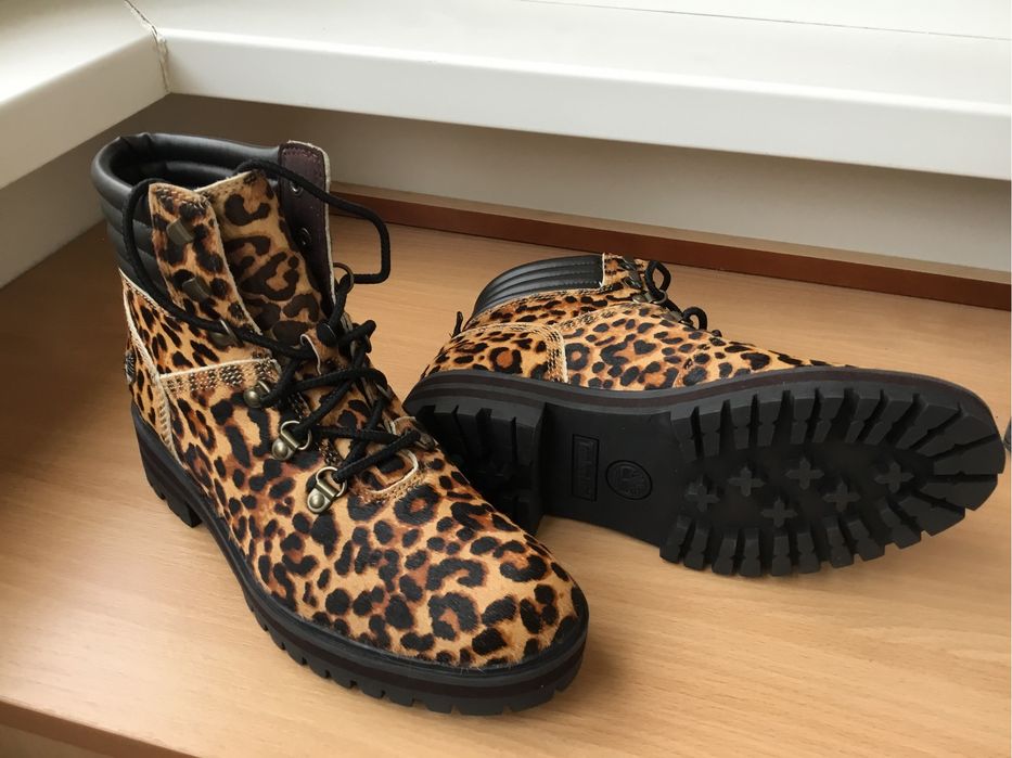 Продам ботинки осень - зима- весна Timberland /Michael Kors