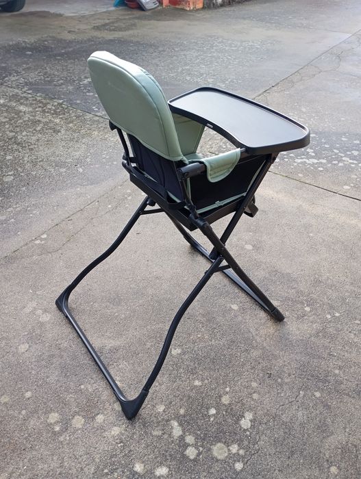Cadeirinha bebê Confort refeição