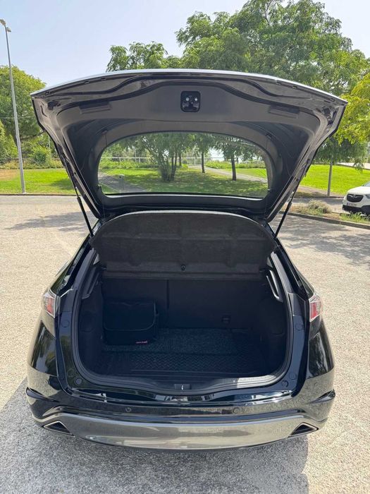 Honda Civic 1.8 i-VTEC Executive – 2010 | 164.000 km | Nacional