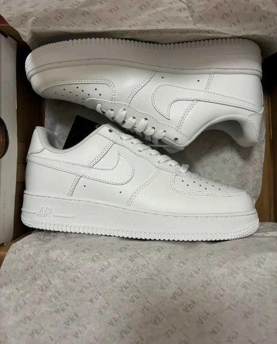 Promocja NIKE AIR FORCE 1 Biały AF1 R.43