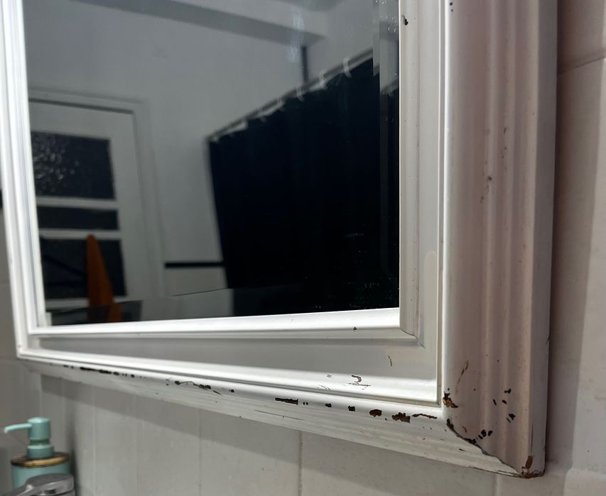 Espelho vintage com moldura