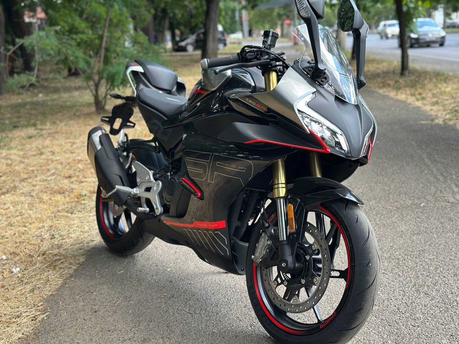 Мотоцикл CFMOTO 450SR