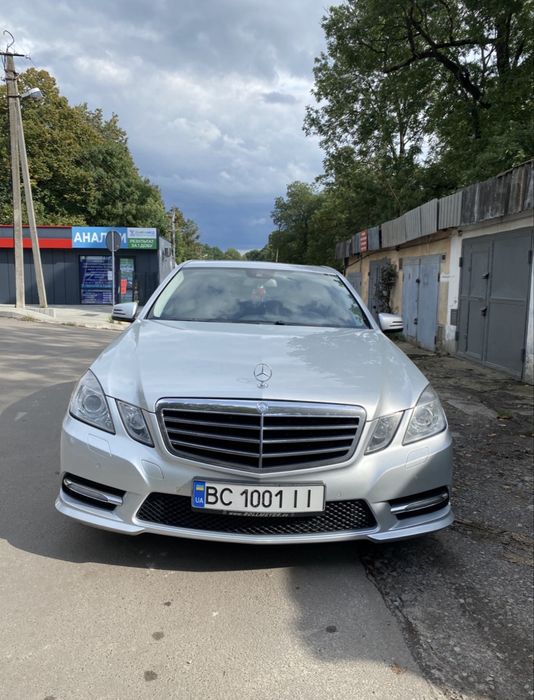 Mercedes-Benz E-Class 2011