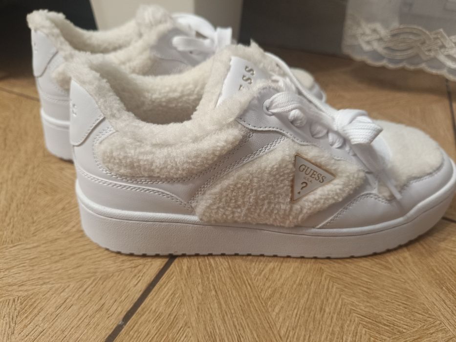 Sprzedam buty Guess