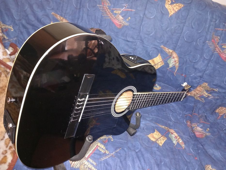 Guitarra eletroacustica Ashton Clássica