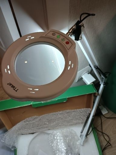 Лупа, настільна збільшувальна лампа з підсвіткою