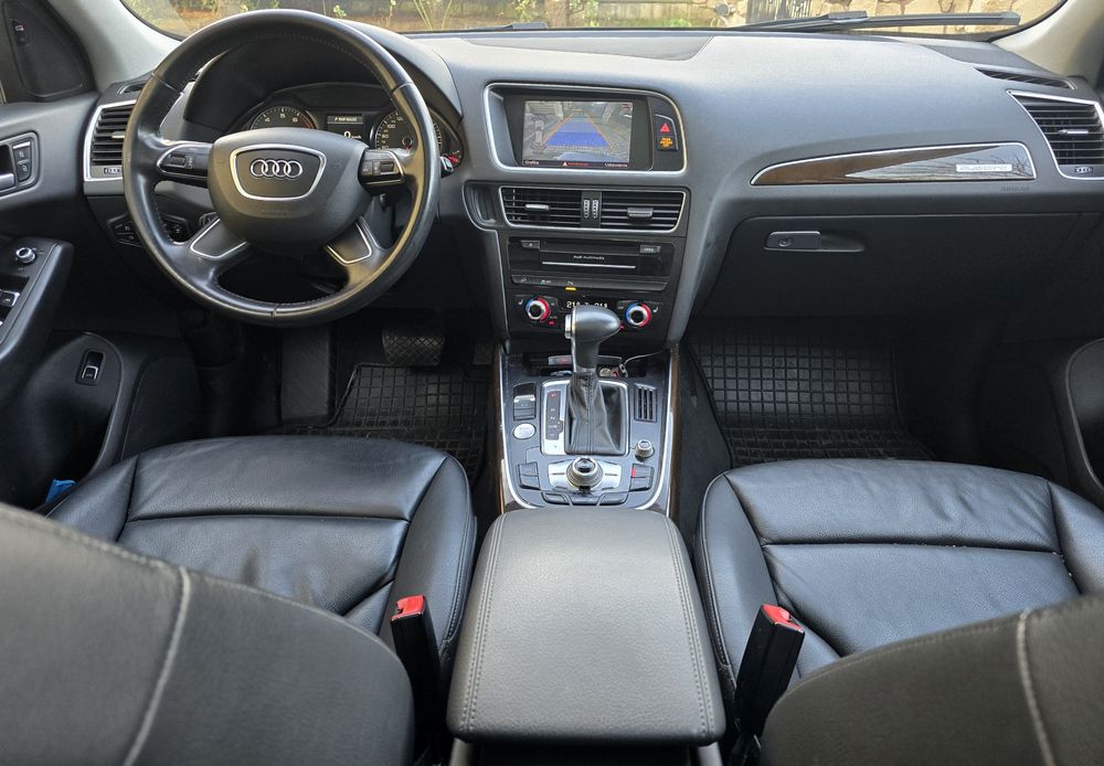 Audi Q5 8R niski przebieg 280hp quattro