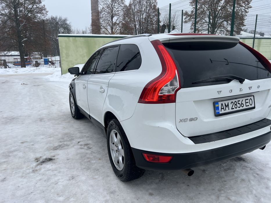 Volvo xc60 2010 awd