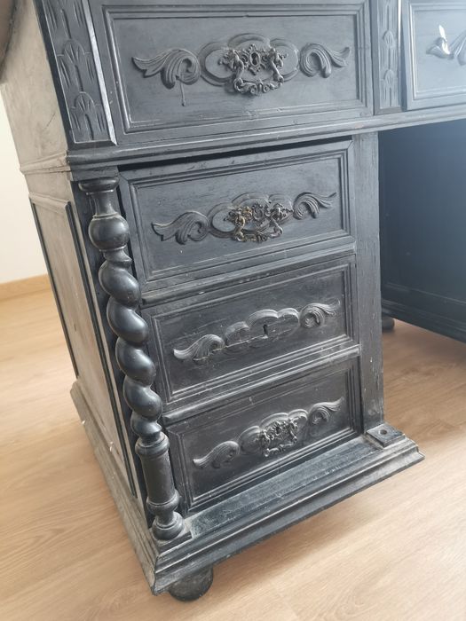 Secretária Antiga finais Séc. XIX - Madeira Maciça Ebonada (Para Restauro)
