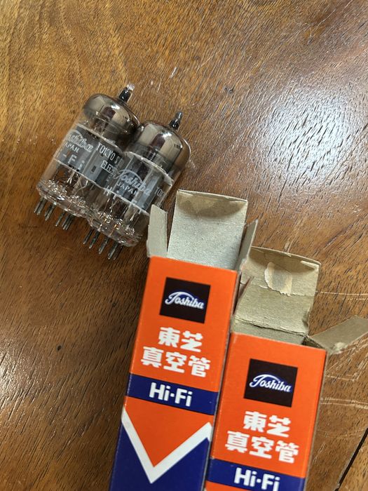 ECC82 12AU7 Toshiba NOS testowane lampy elektronowe