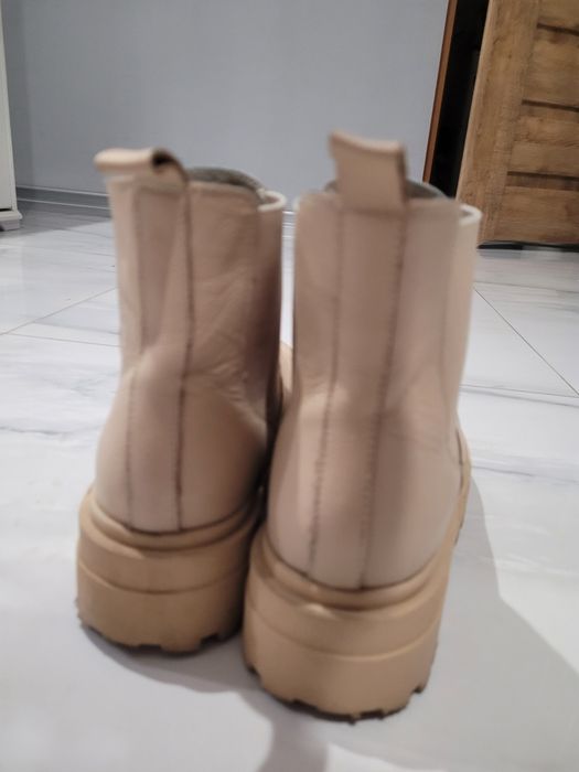 Buty Lasocki beżowe ze skóry rozmiar 39 stan bardzo dobry