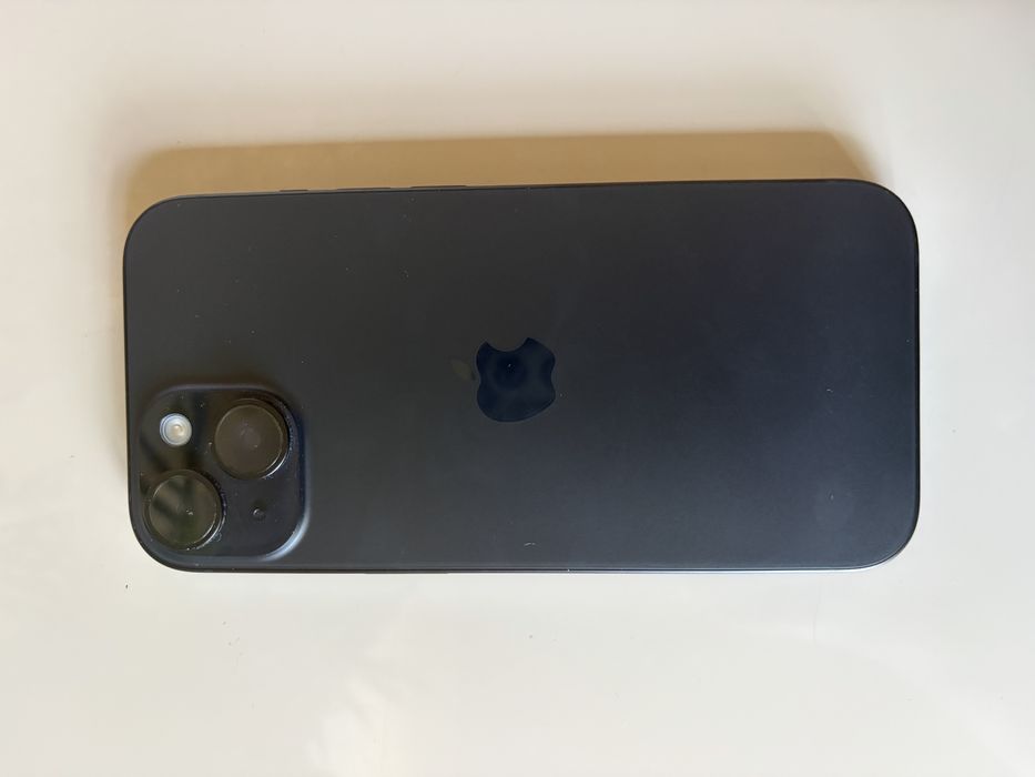 iPhone 15 stan dobry