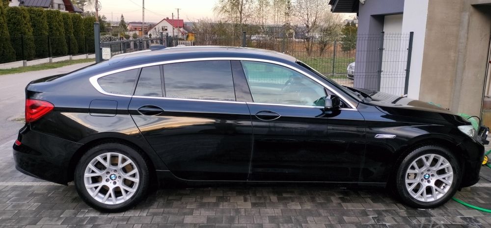 BMW 5GT Polecam.