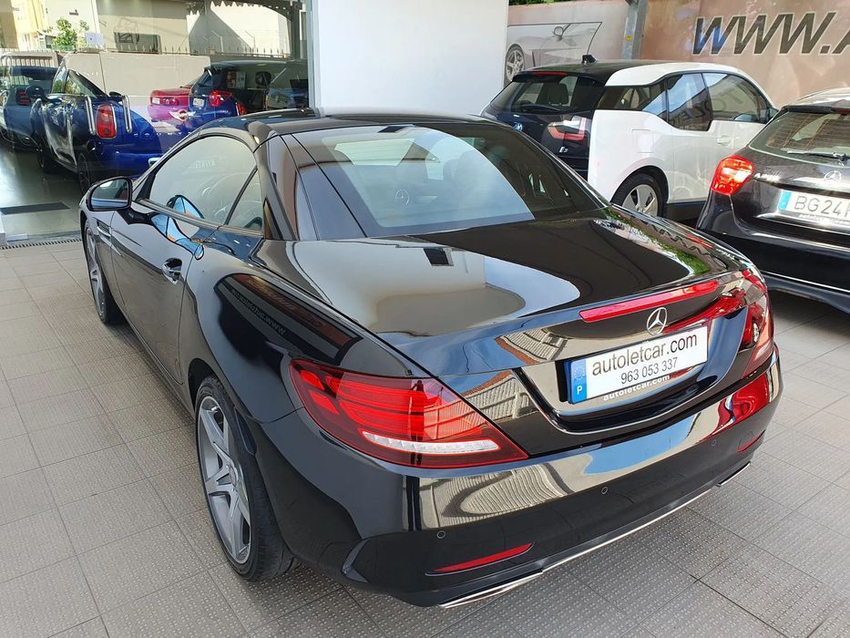Mercedes-Benz SLC 180 9G-TRONIC RedArt Edition
