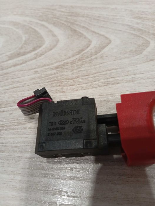 Włącznik, wyłącznik Bosch GSR GSB 12V
