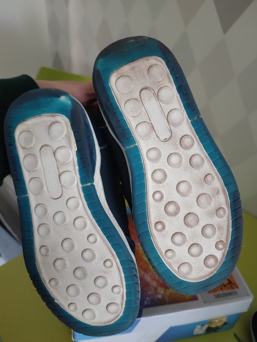 Buty Minionki świecące 18,5 cm