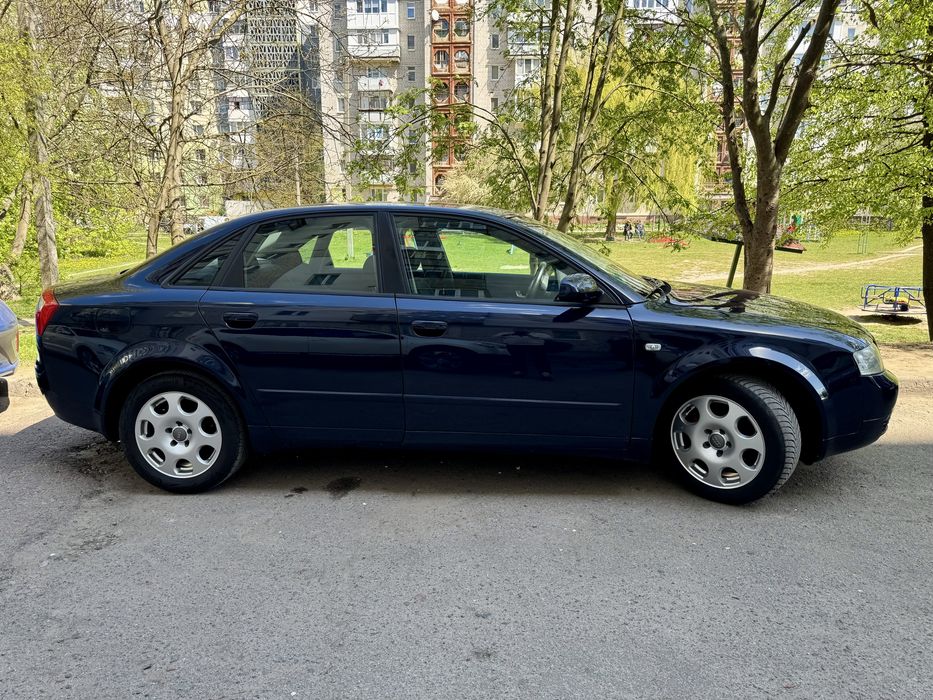 Audi a4 1,6 mpi гарний стан