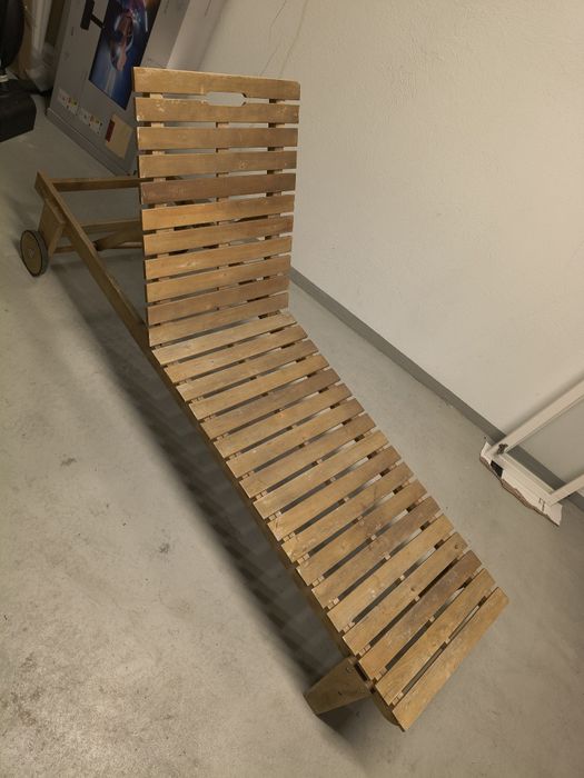 Leżak ogrodowy drewniany