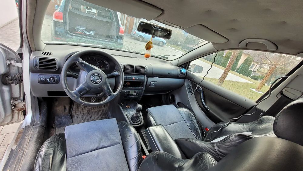 800zł fotele półskóra alcantara golf, bora, leon, toledo octavia i
