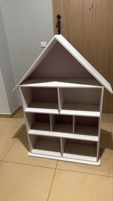 Domek dla lalek lub na figurki