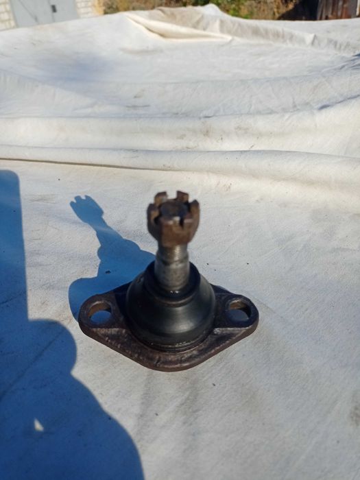 Шаровая опора lada