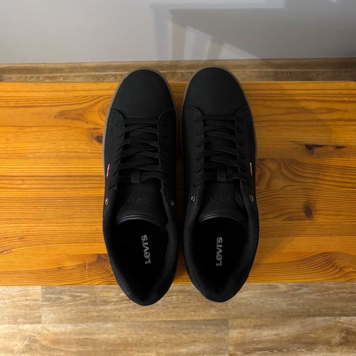 Levi's Men's Carter NB Faux Leather Lace-Up Sneakers
