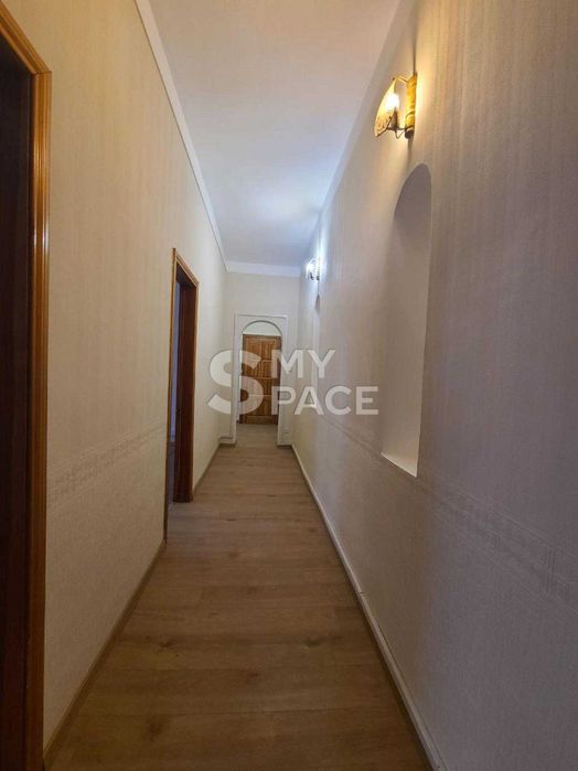 Метро Контрактова площа Офіс з ремонтиом 100 м2